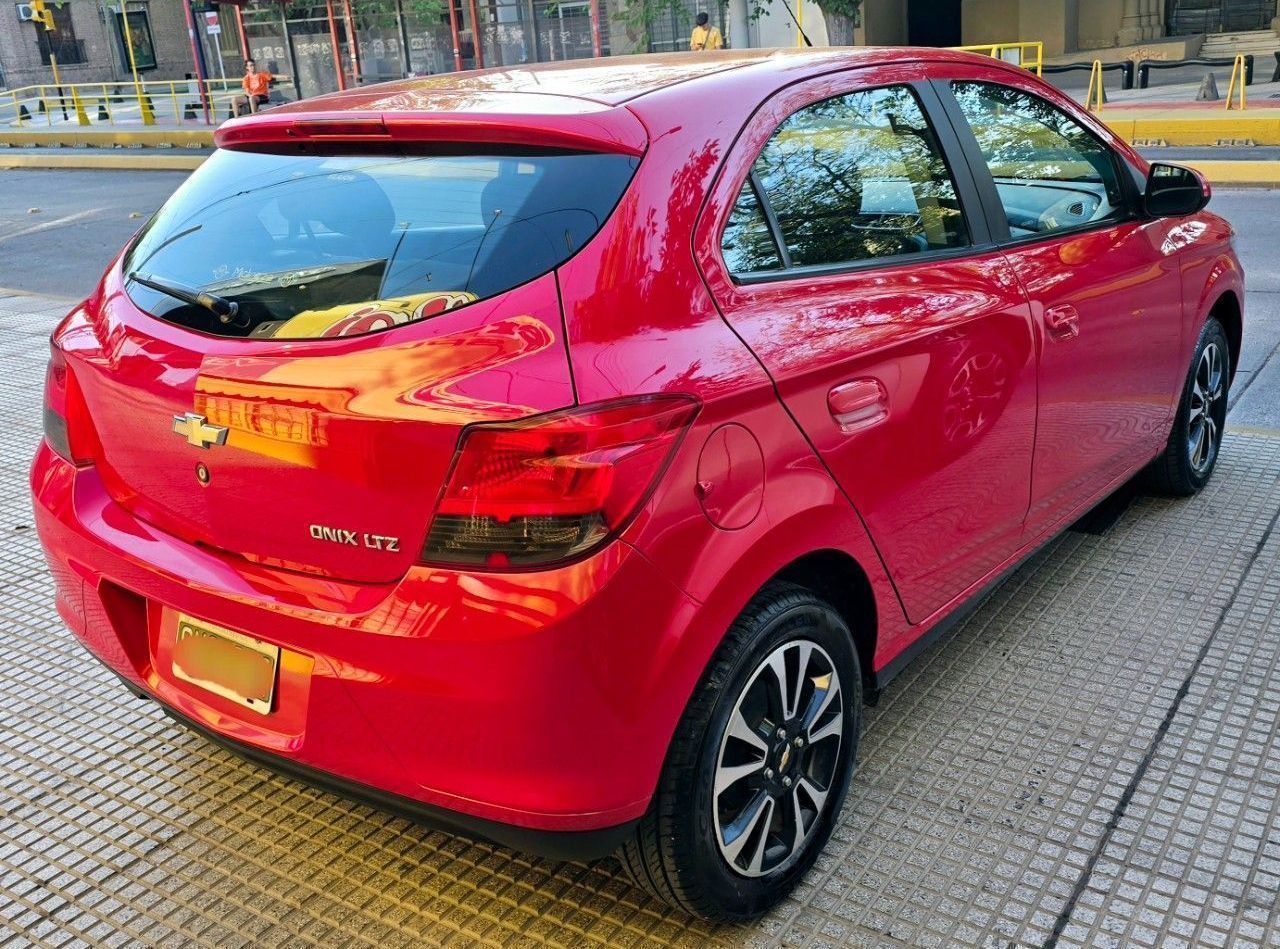 Chevrolet Onix Usado en Mendoza, deRuedas