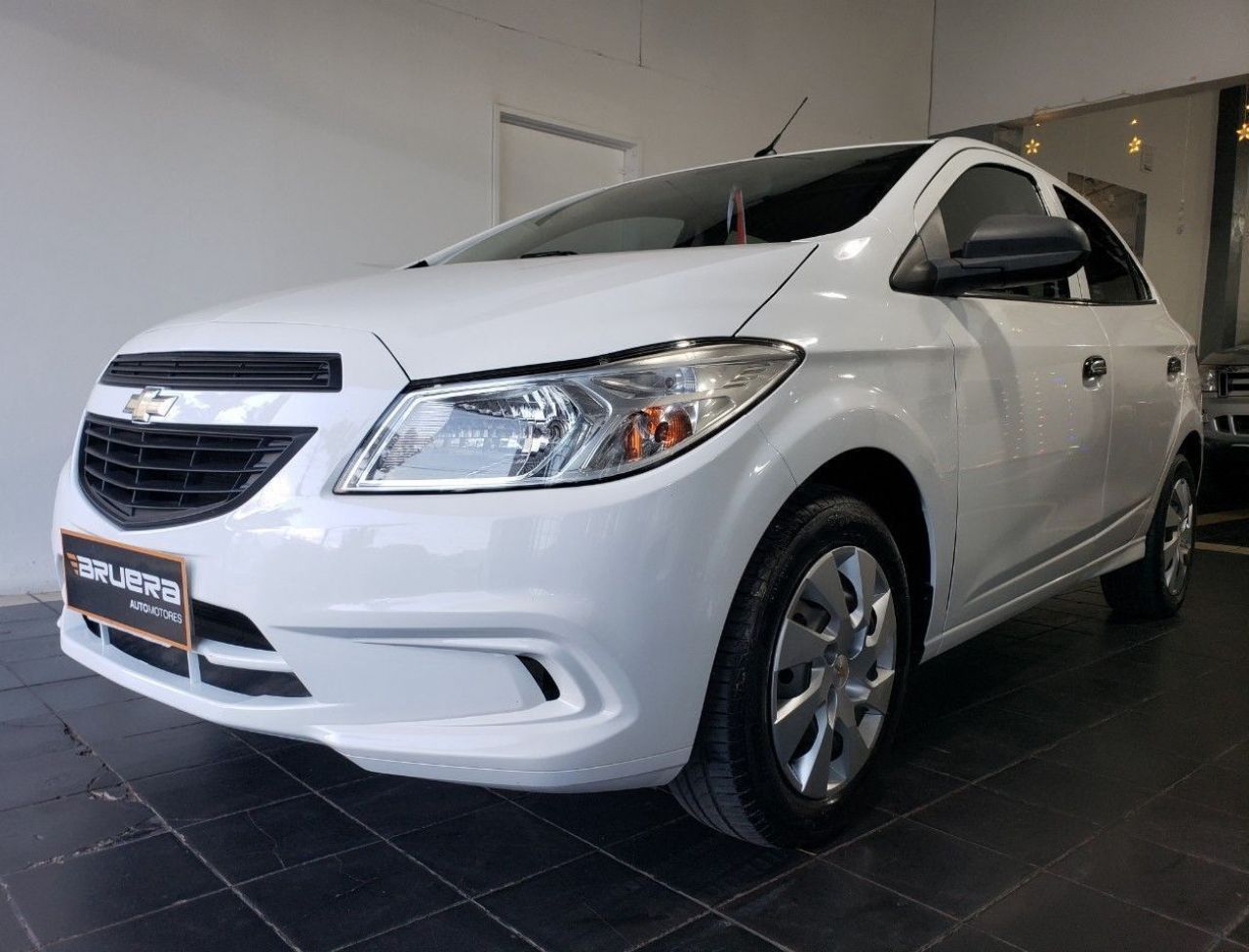 Chevrolet Onix Usado Financiado en Mendoza, deRuedas