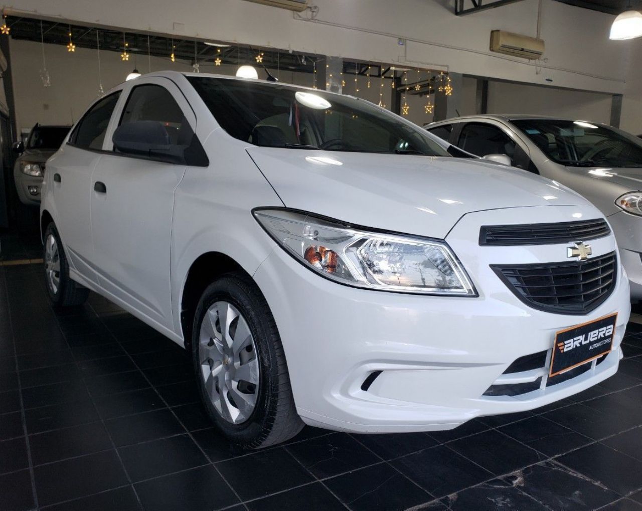 Chevrolet Onix Usado Financiado en Mendoza, deRuedas