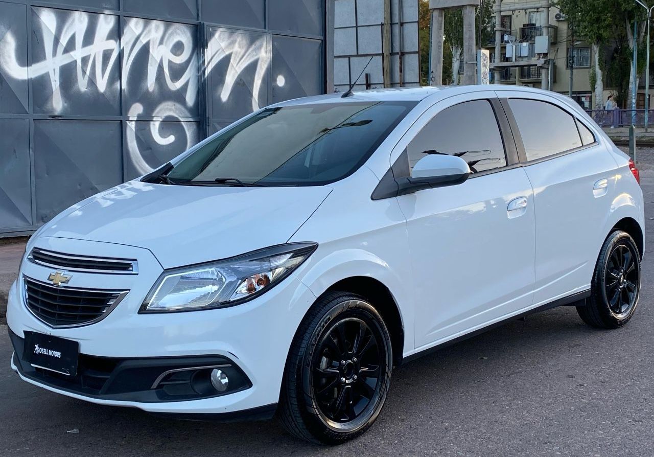 Chevrolet Onix Usado Financiado en Mendoza, deRuedas