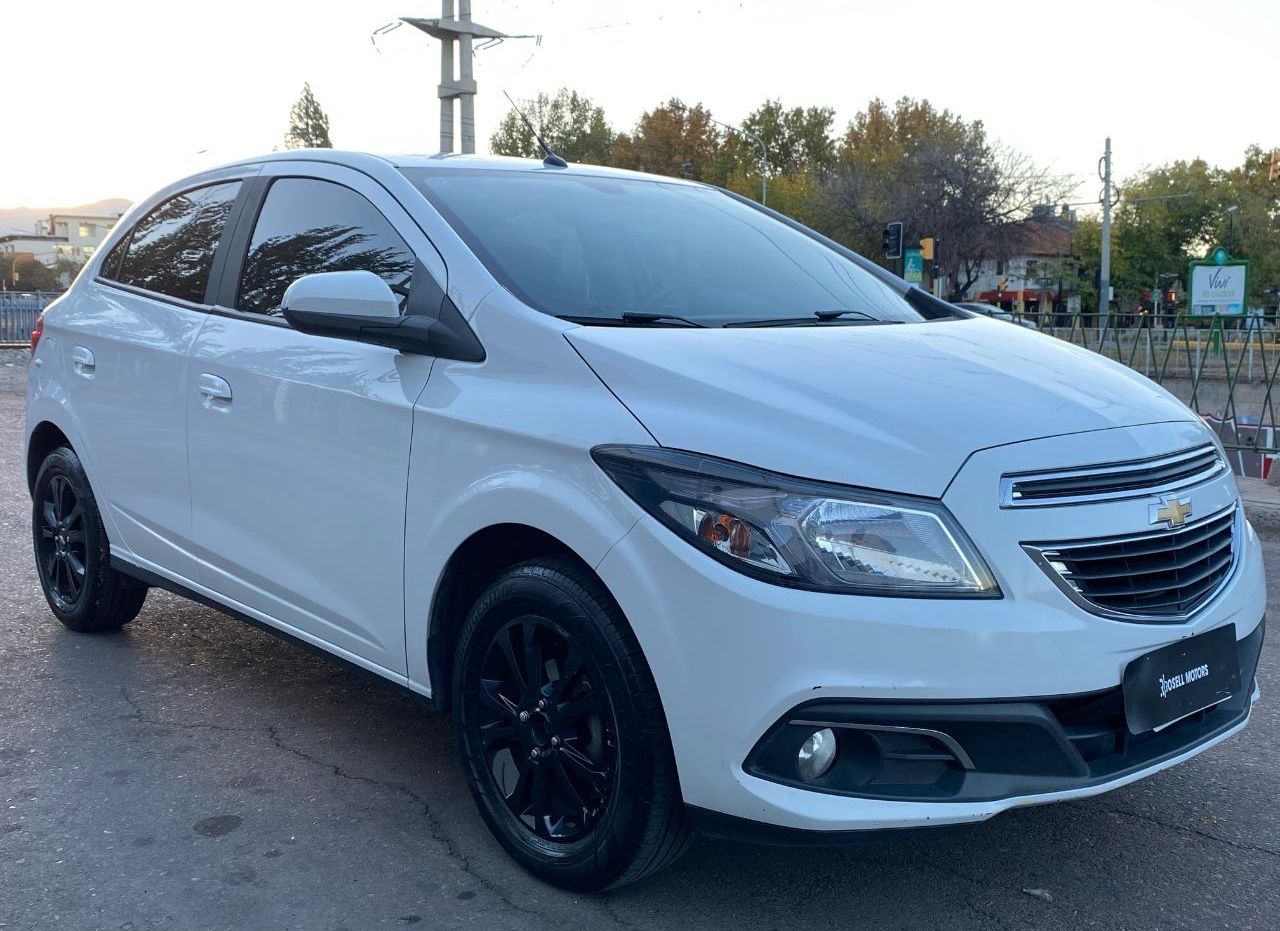 Chevrolet Onix Usado Financiado en Mendoza, deRuedas