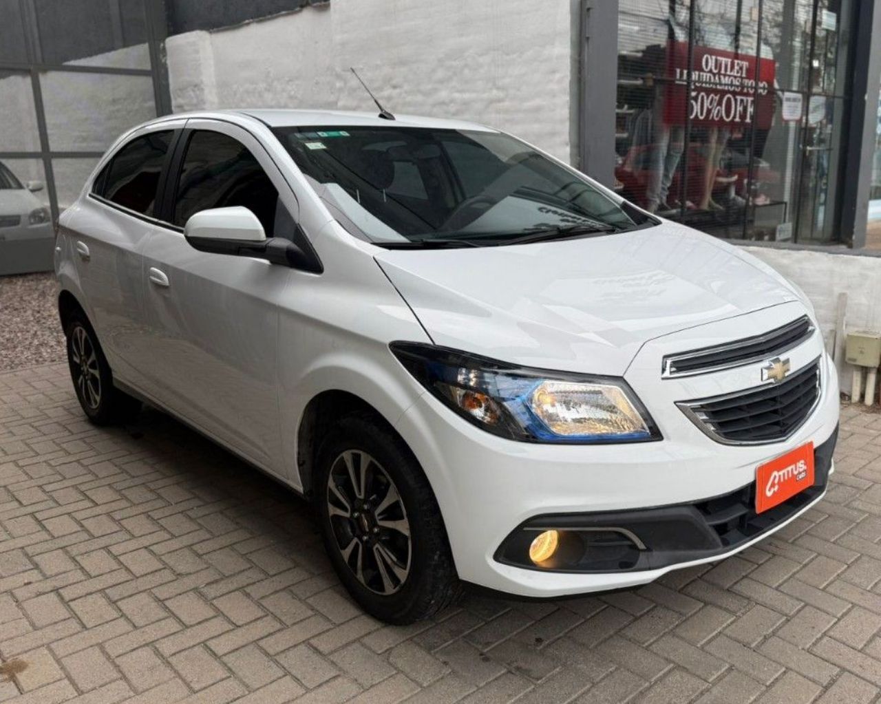 Chevrolet Onix Usado Financiado en Córdoba, deRuedas
