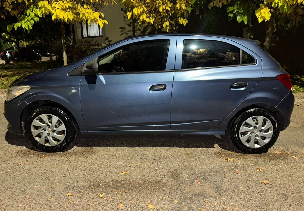 Chevrolet Onix Usado en Mendoza, deRuedas
