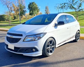 Chevrolet Onix Usado en Mendoza Financiado