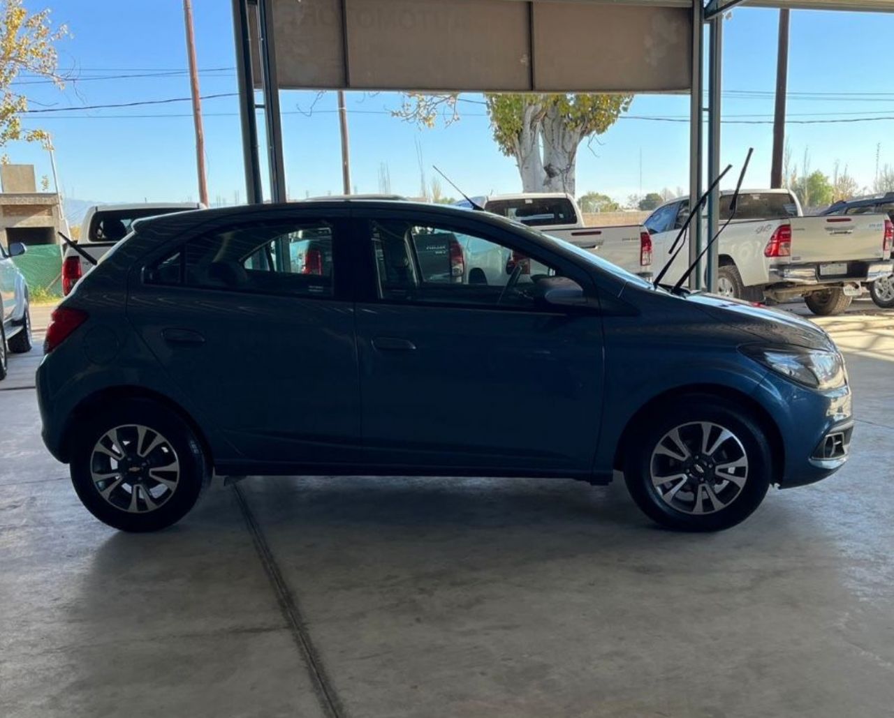 Chevrolet Onix Usado Financiado en Mendoza, deRuedas