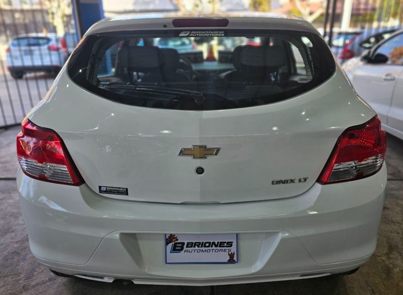 Chevrolet Onix Usado en Mendoza, deRuedas
