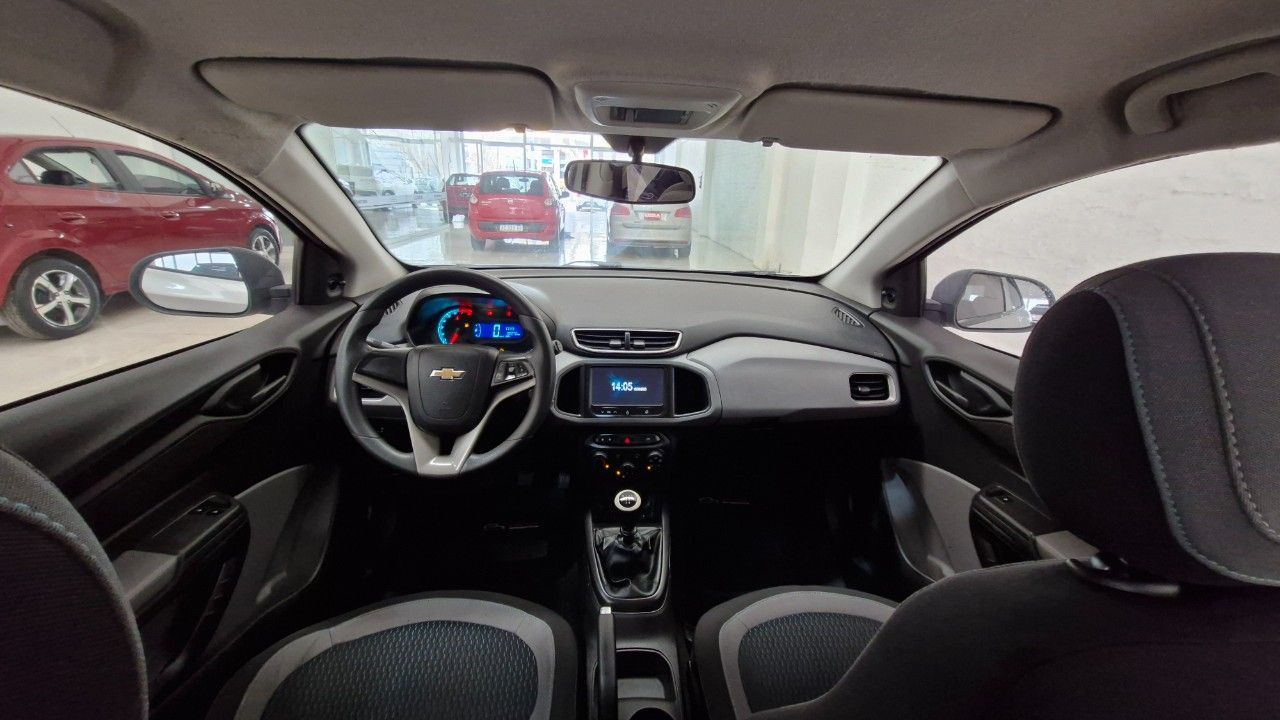 Chevrolet Onix Usado Financiado en Mendoza, deRuedas