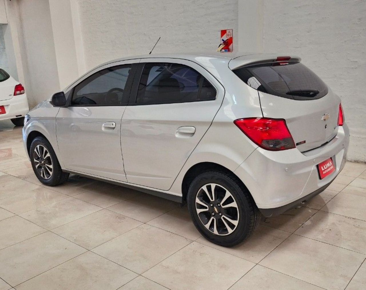 Chevrolet Onix Usado Financiado en Mendoza, deRuedas