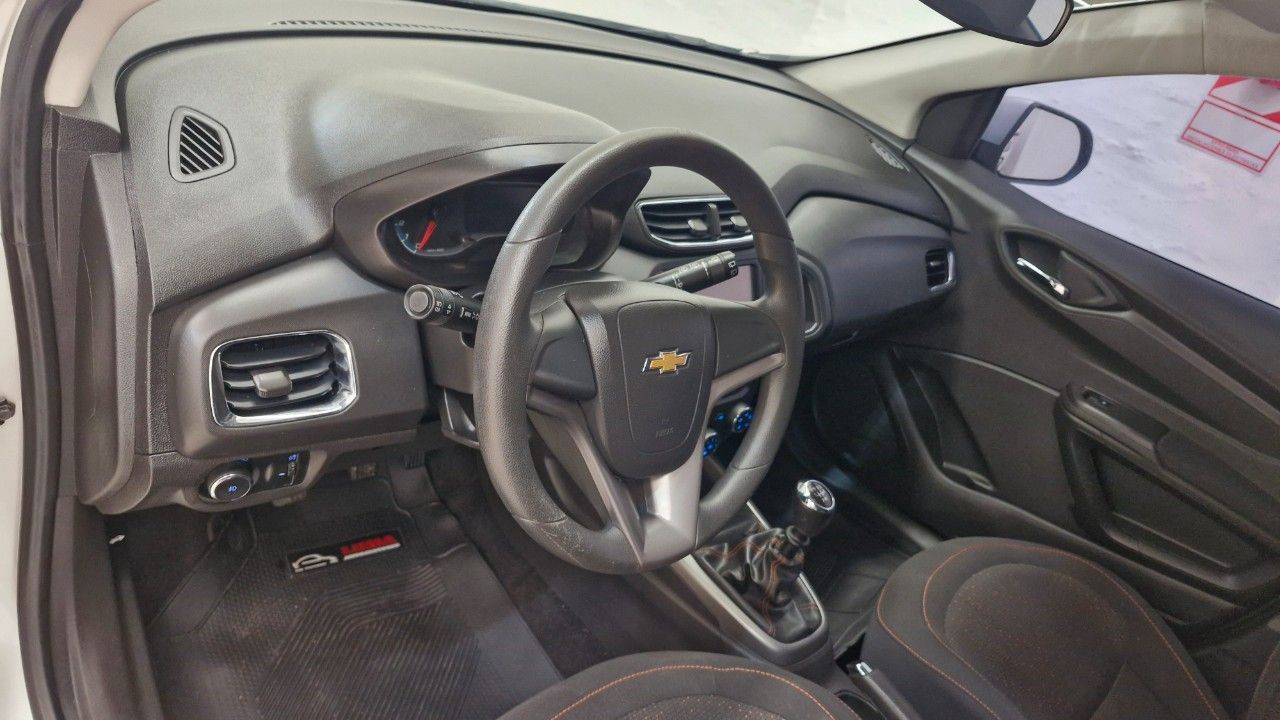 Chevrolet Onix Usado Financiado en Mendoza, deRuedas