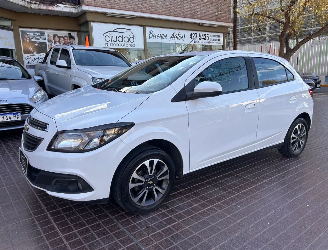 Chevrolet Onix Usado Financiado en Mendoza, deRuedas