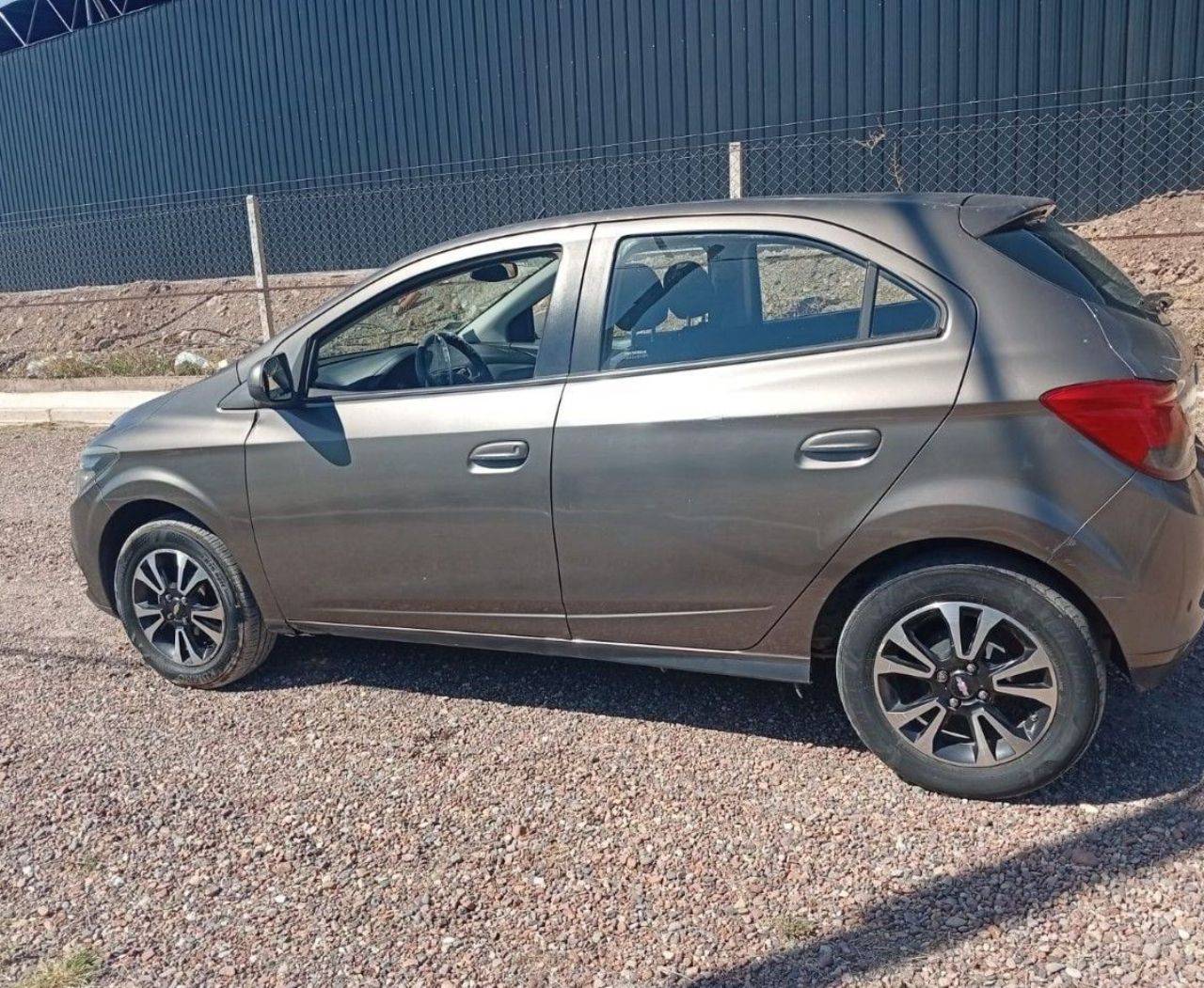 Chevrolet Onix Usado Financiado en Mendoza, deRuedas
