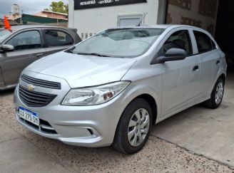 Chevrolet Onix Usado en Mendoza Financiado
