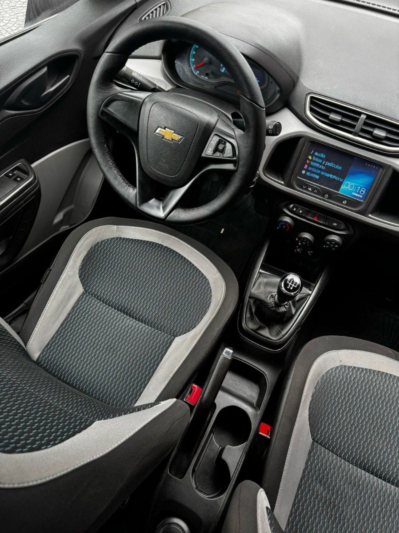 Chevrolet Onix Usado Financiado en Córdoba, deRuedas