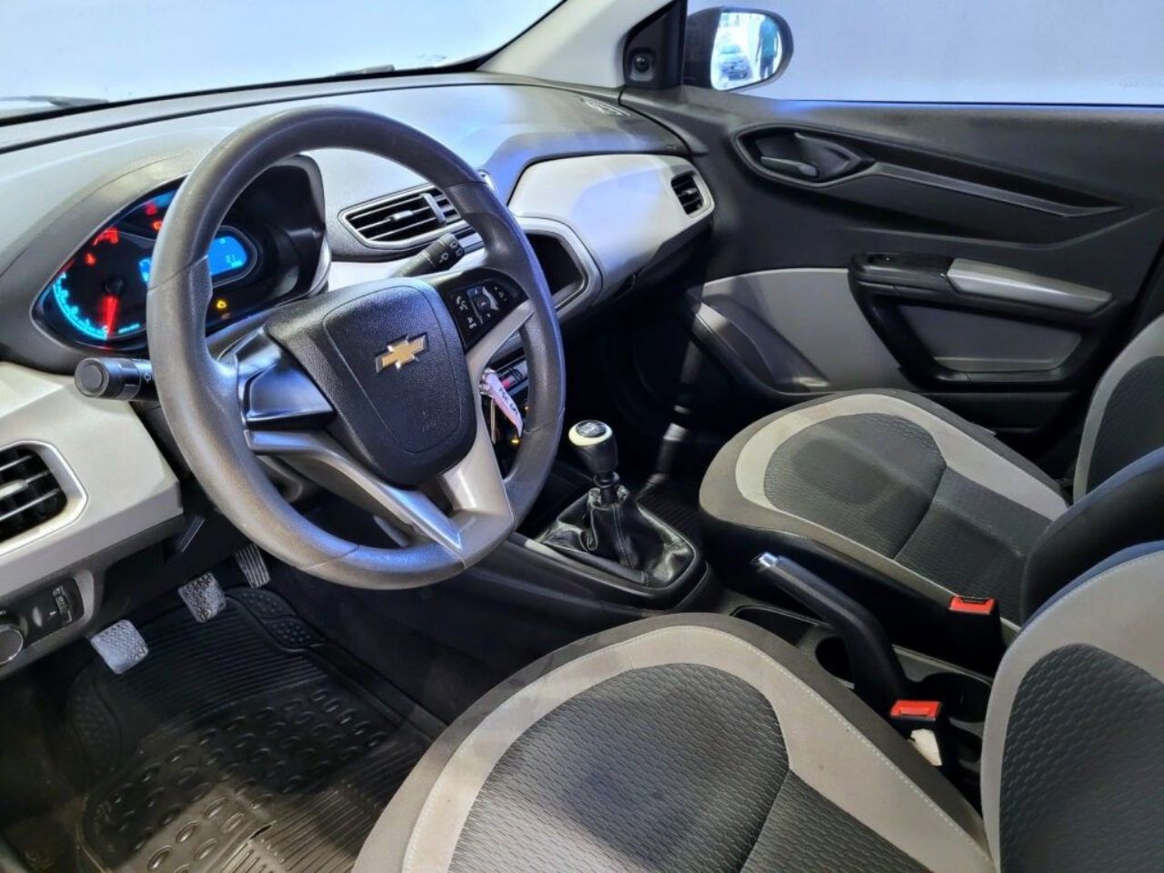 Chevrolet Onix Usado Financiado en Córdoba, deRuedas