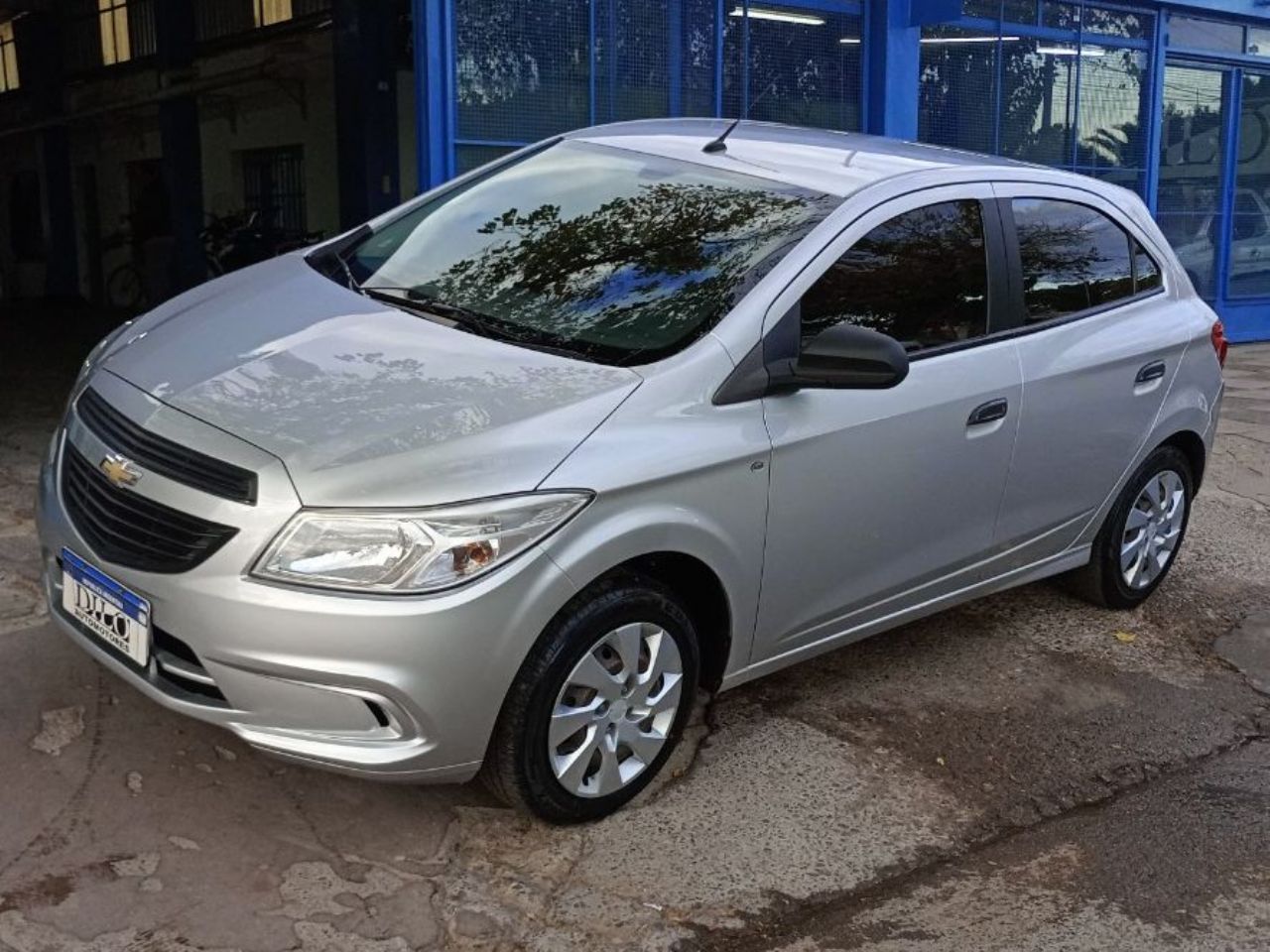 Chevrolet Onix Usado Financiado en Mendoza, deRuedas