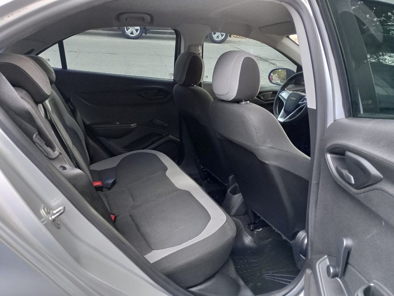 Chevrolet Onix Usado Financiado en Mendoza, deRuedas