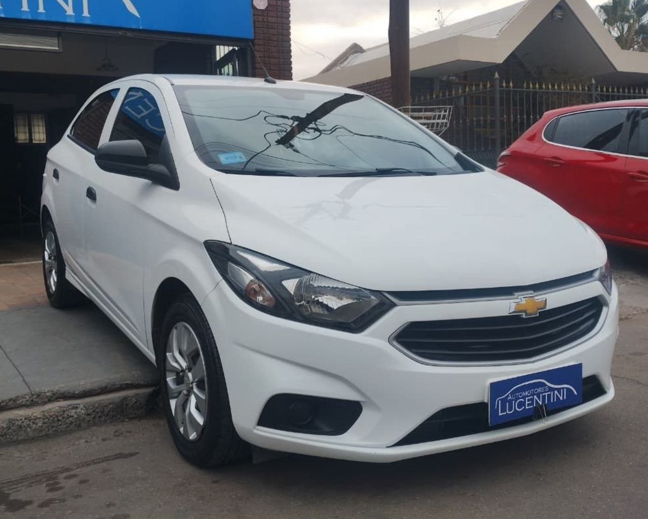 Chevrolet Onix Usado Financiado en Mendoza, deRuedas