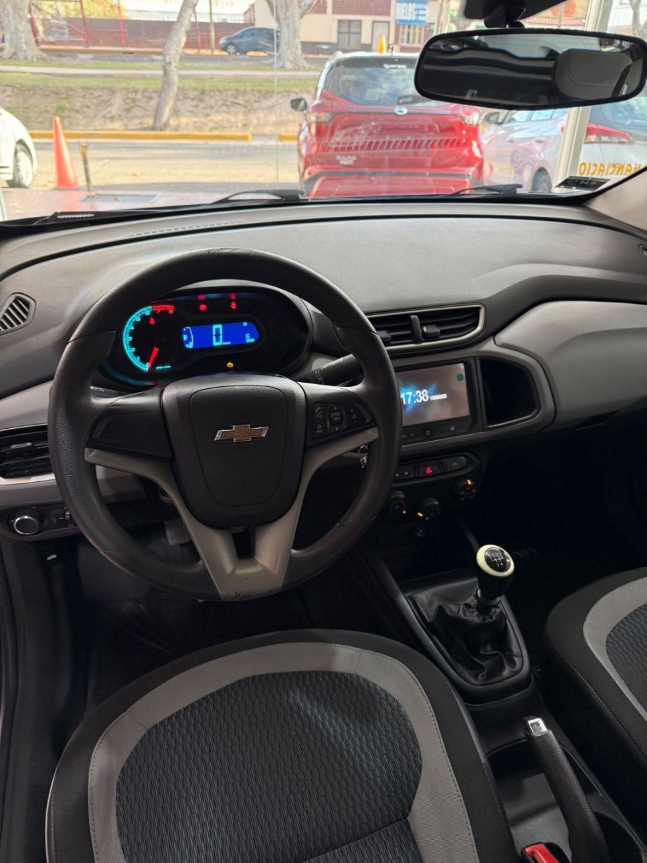 Chevrolet Onix Usado Financiado en Mendoza, deRuedas