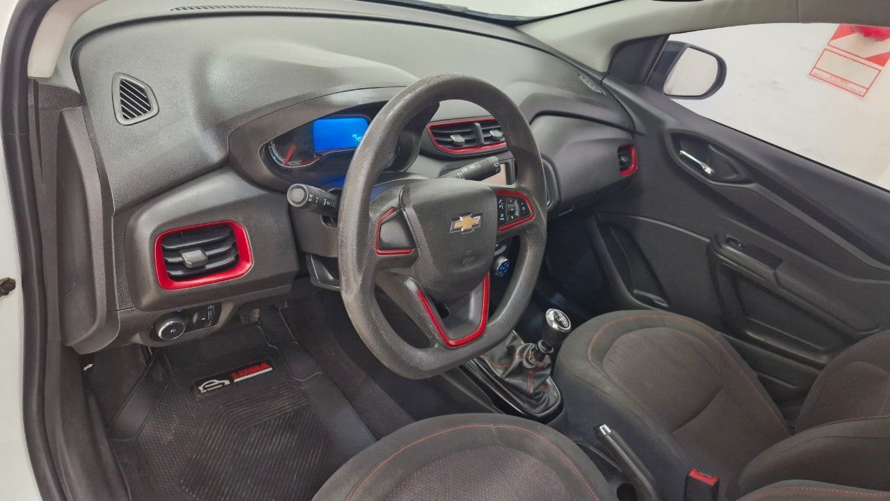 Chevrolet Onix Usado Financiado en Mendoza, deRuedas
