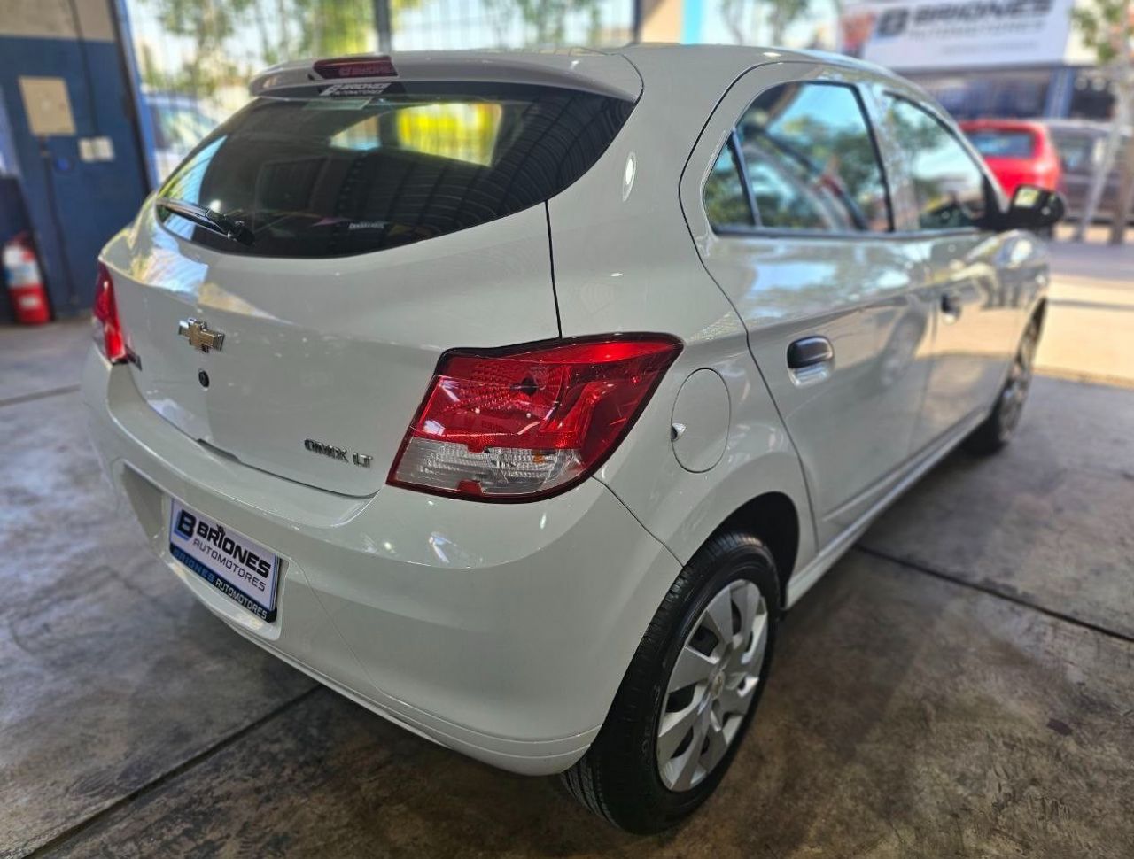 Chevrolet Onix Usado en Mendoza, deRuedas
