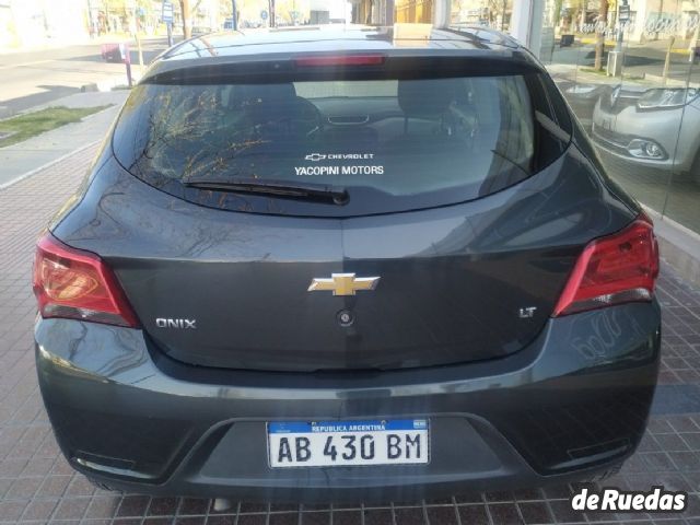 Chevrolet Onix Usado en Mendoza, deRuedas