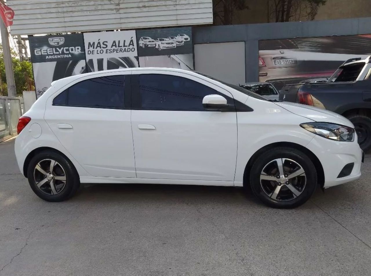 Chevrolet Onix Usado en Córdoba, deRuedas