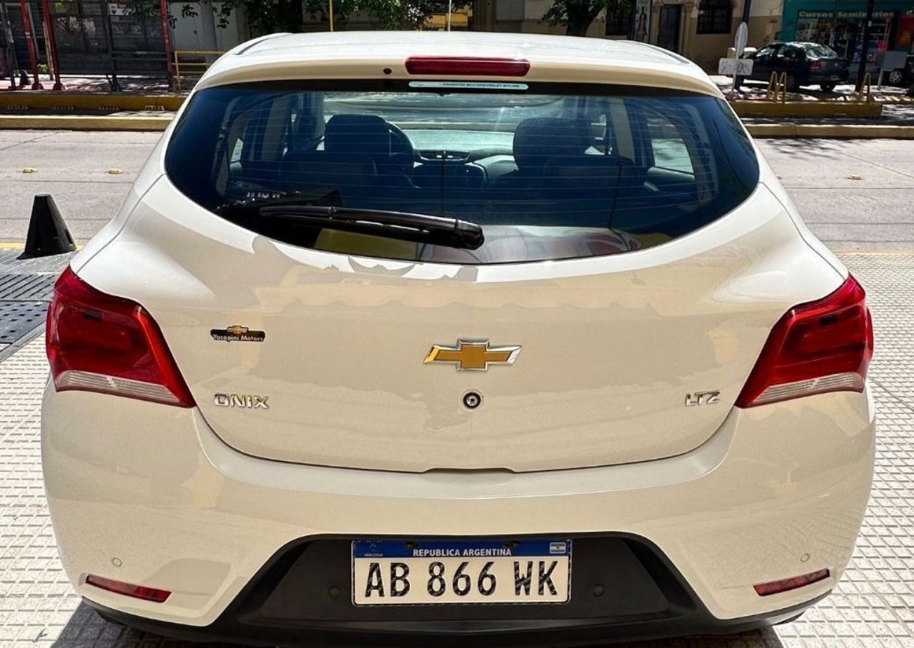 Chevrolet Onix Usado en Mendoza, deRuedas
