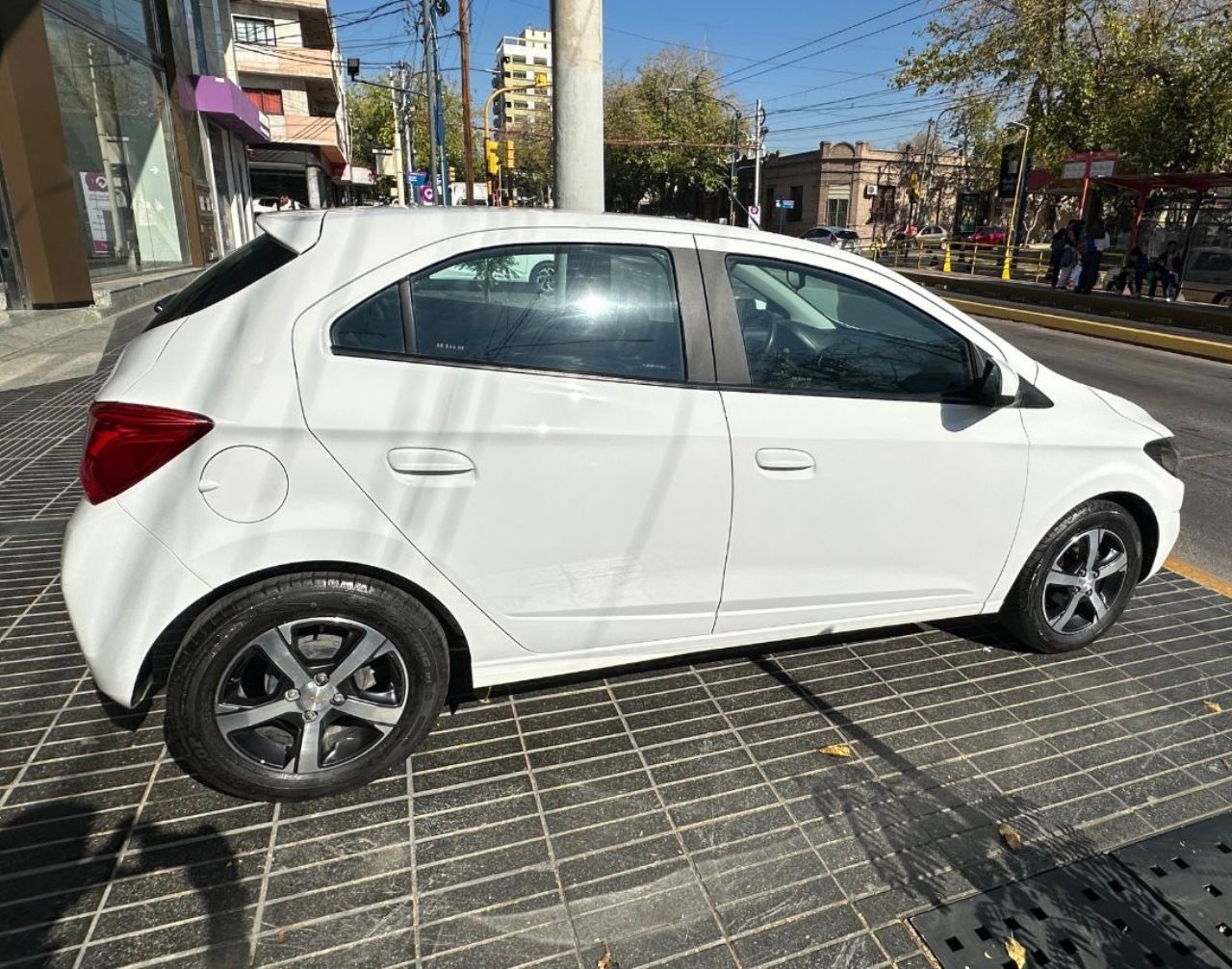 Chevrolet Onix Usado en Mendoza, deRuedas