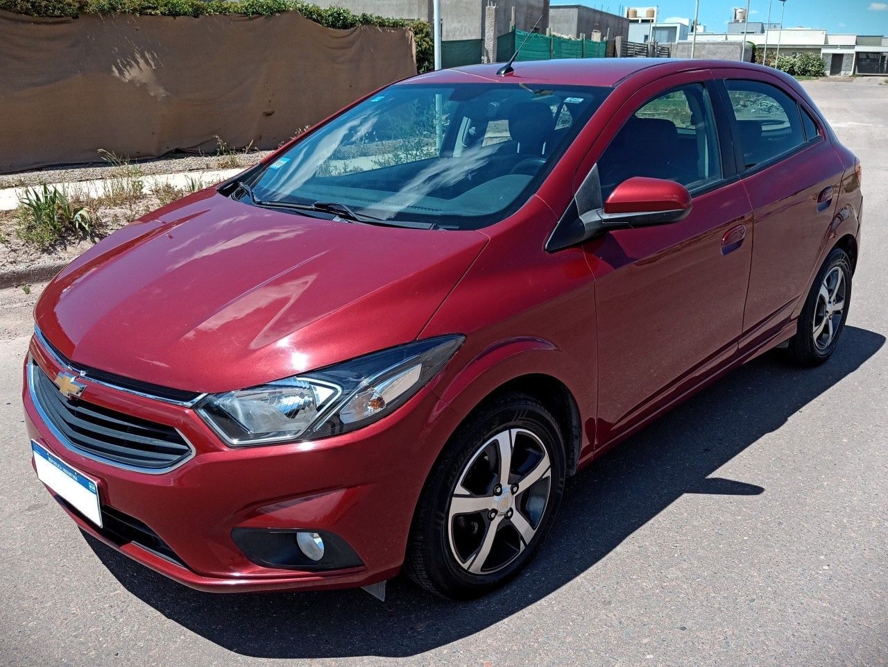 Chevrolet Onix Usado Financiado en Mendoza, deRuedas