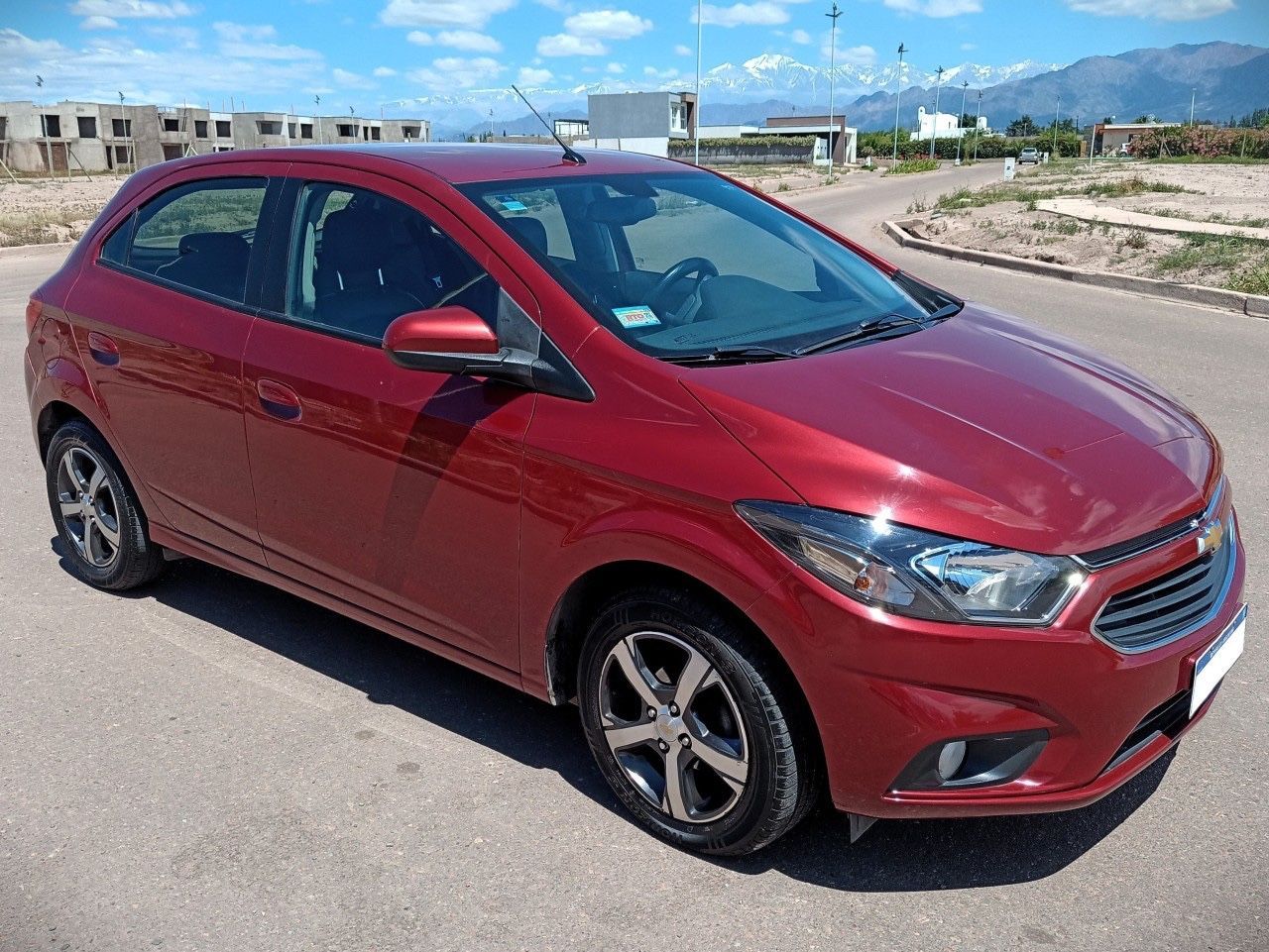 Chevrolet Onix Usado Financiado en Mendoza, deRuedas
