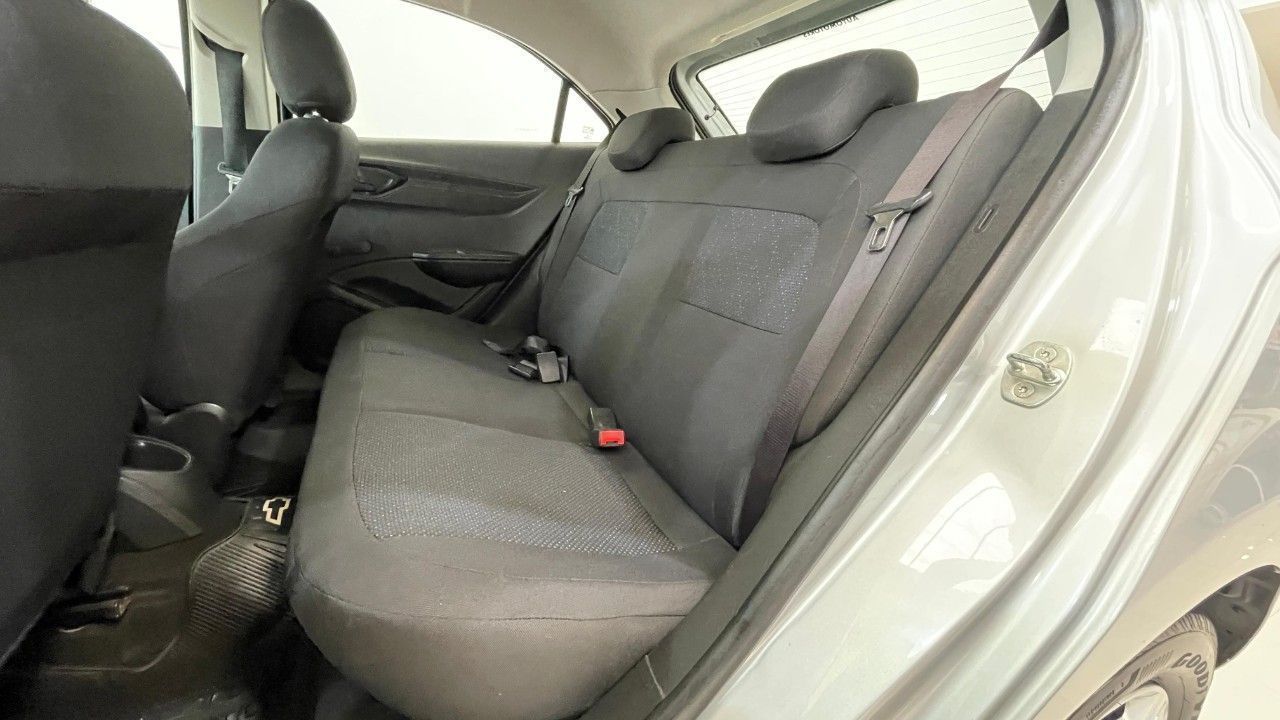 Chevrolet Onix Usado Financiado en Mendoza, deRuedas