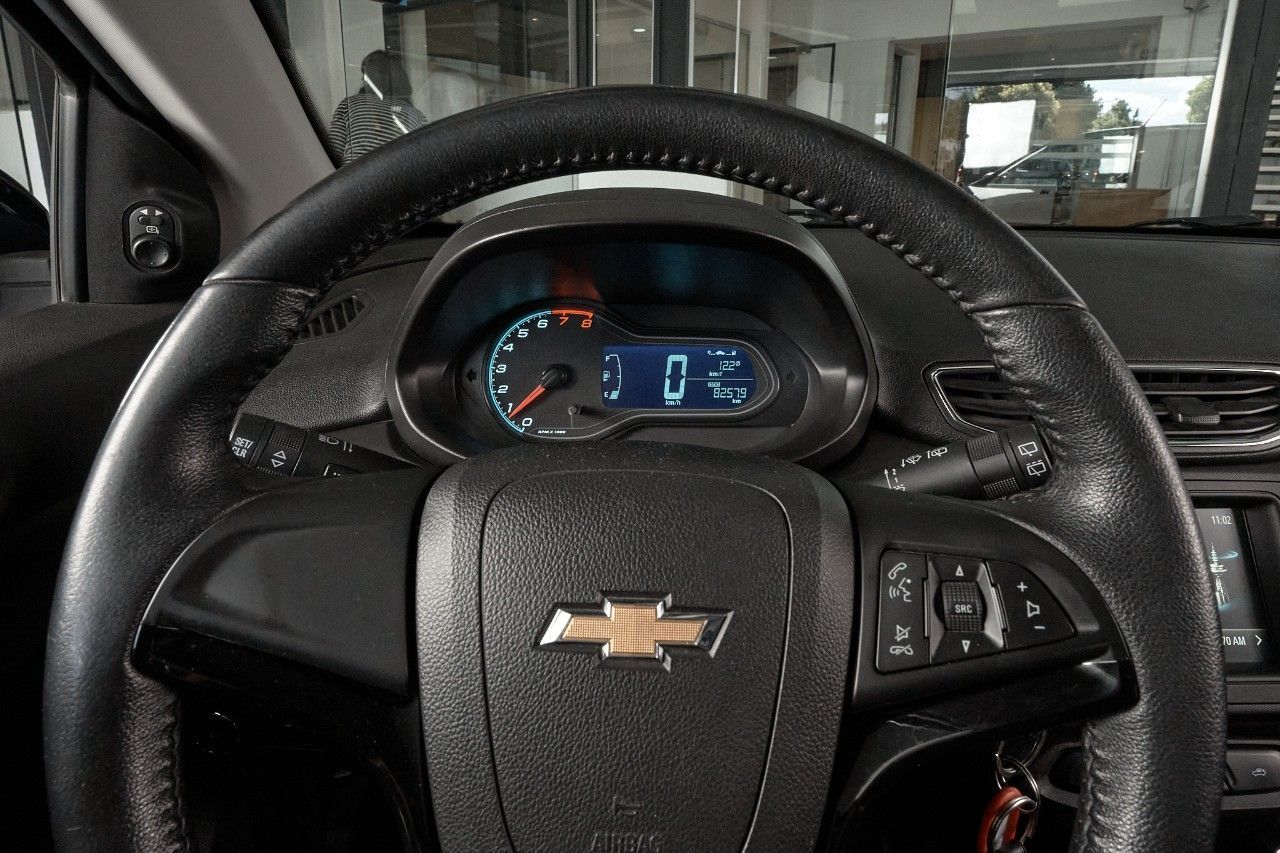 Chevrolet Onix Usado Financiado en Córdoba, deRuedas