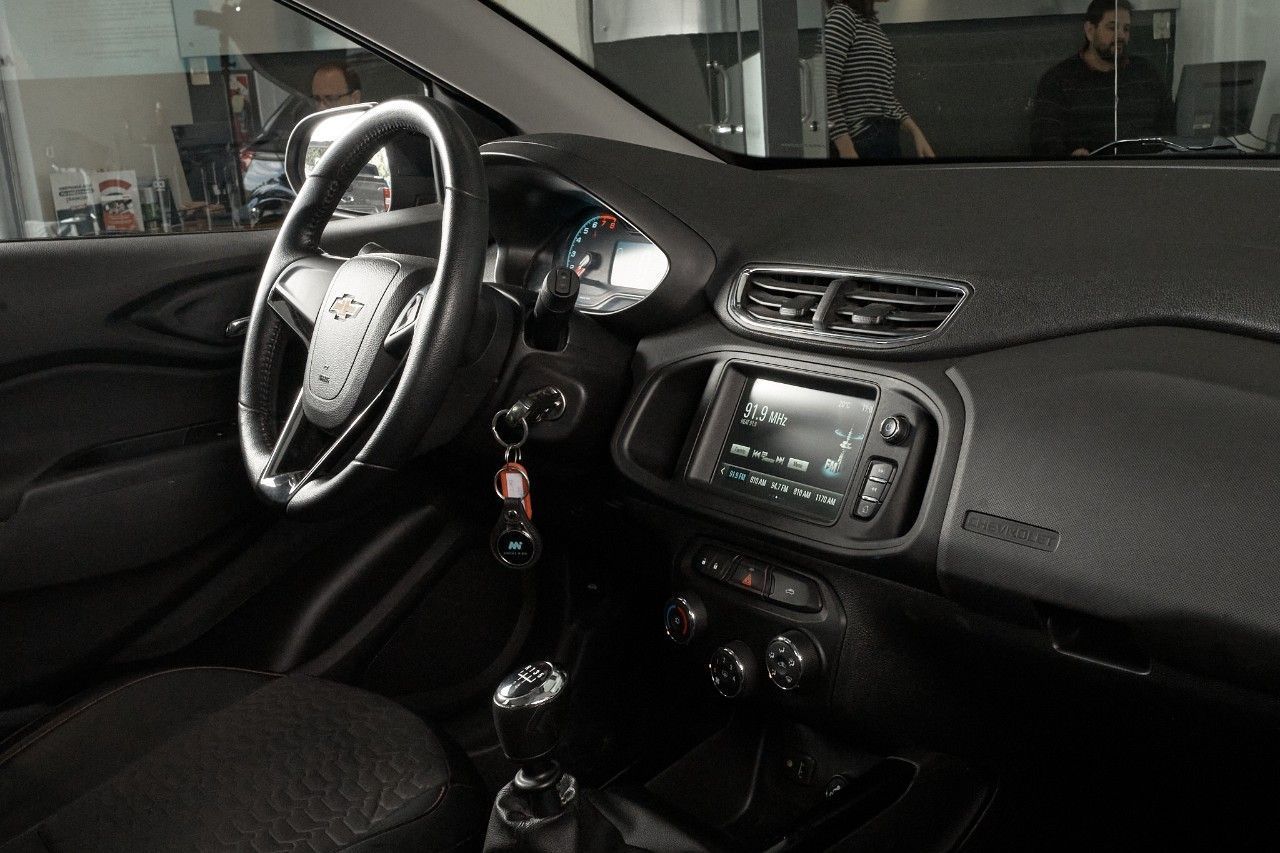Chevrolet Onix Usado Financiado en Córdoba, deRuedas