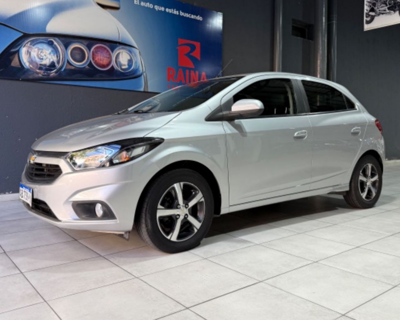 Chevrolet Onix Usado Financiado en Mendoza, deRuedas