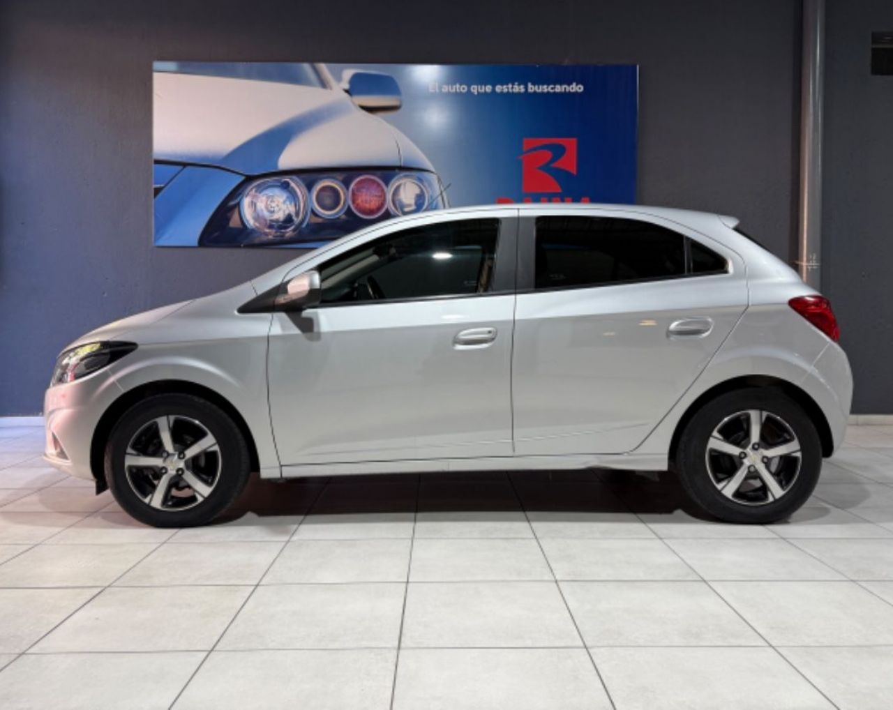 Chevrolet Onix Usado Financiado en Mendoza, deRuedas