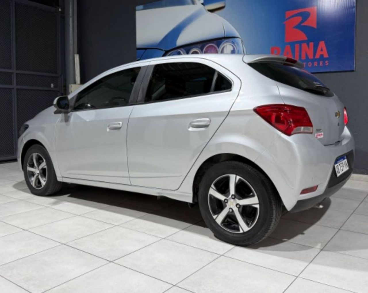 Chevrolet Onix Usado Financiado en Mendoza, deRuedas