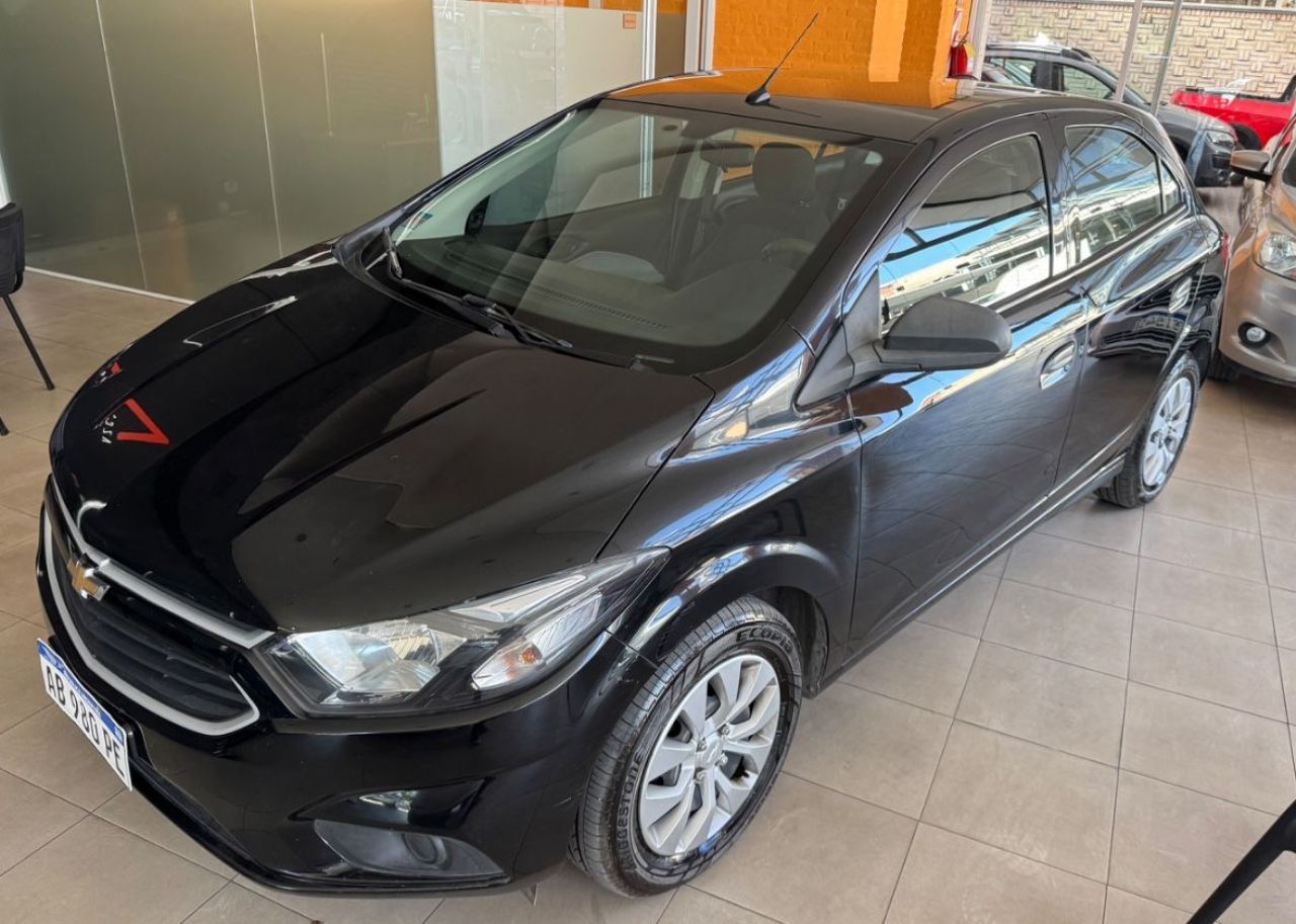 Chevrolet Onix Usado Financiado en Mendoza, deRuedas