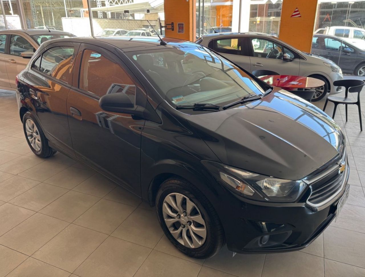 Chevrolet Onix Usado Financiado en Mendoza, deRuedas