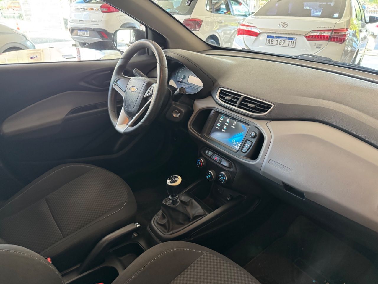 Chevrolet Onix Usado Financiado en Mendoza, deRuedas