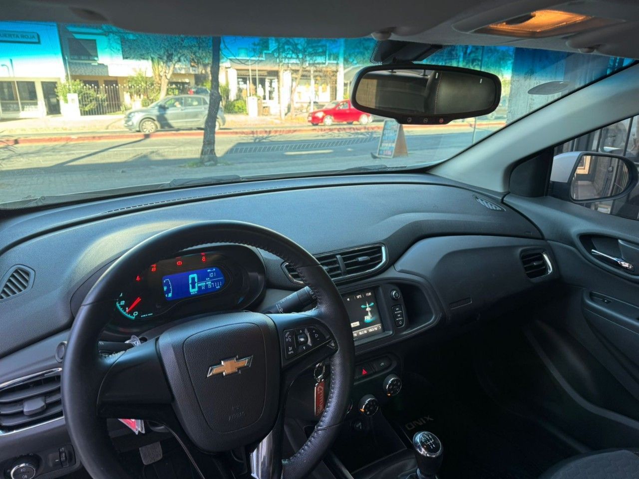 Chevrolet Onix Usado Financiado en Córdoba, deRuedas
