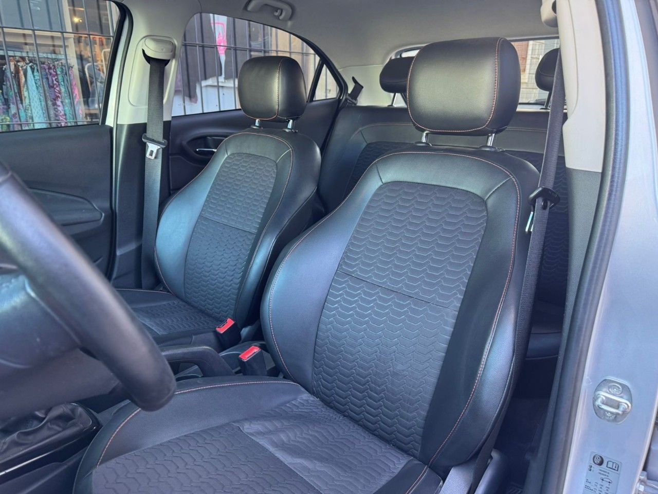 Chevrolet Onix Usado Financiado en Córdoba, deRuedas