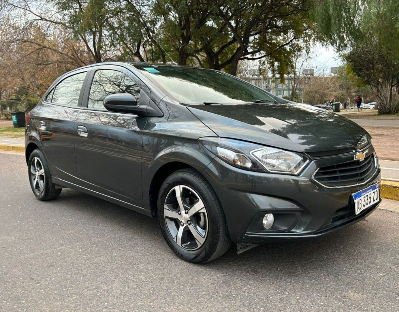 Chevrolet Onix Usado Financiado en Mendoza, deRuedas