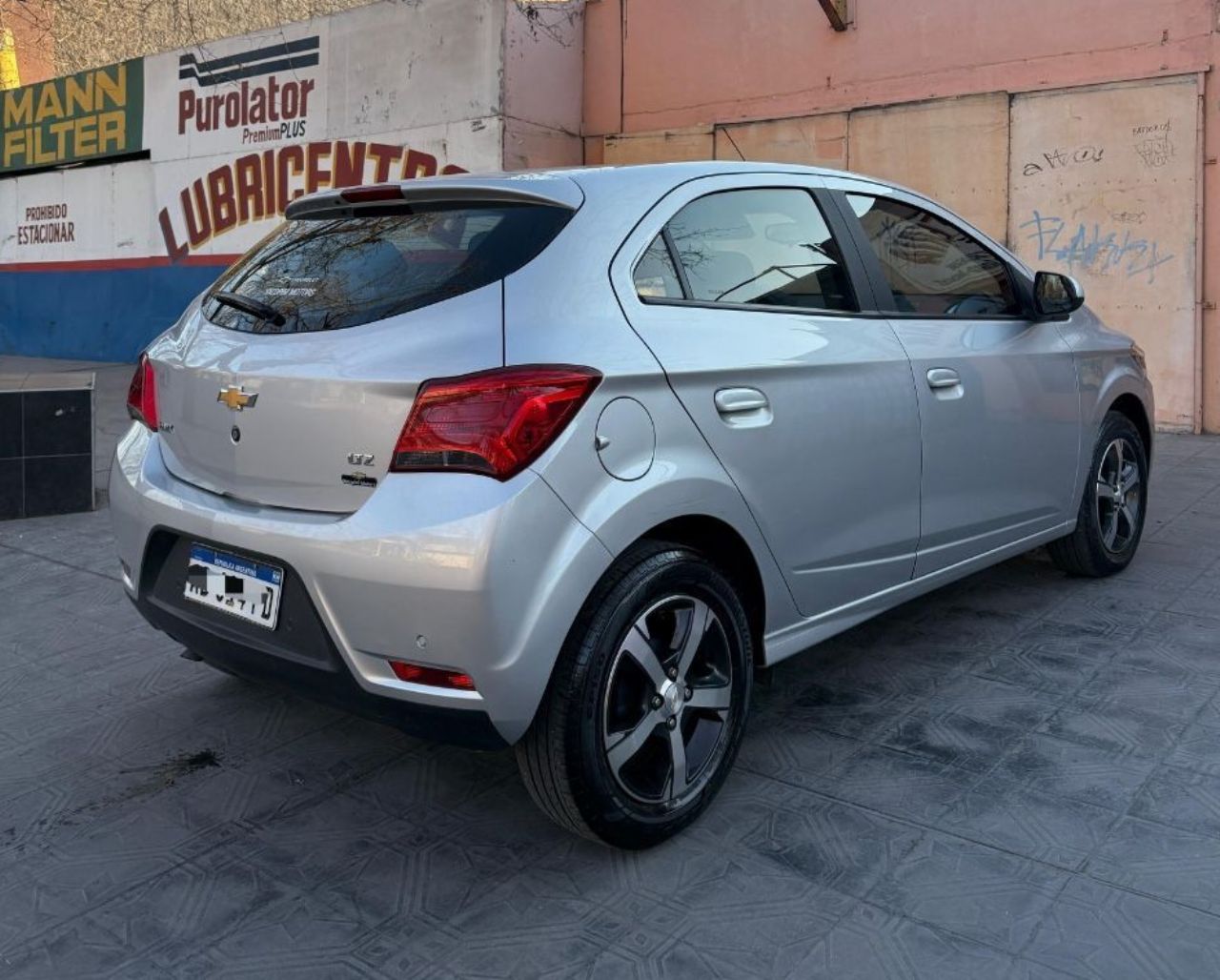 Chevrolet Onix Usado Financiado en Mendoza, deRuedas