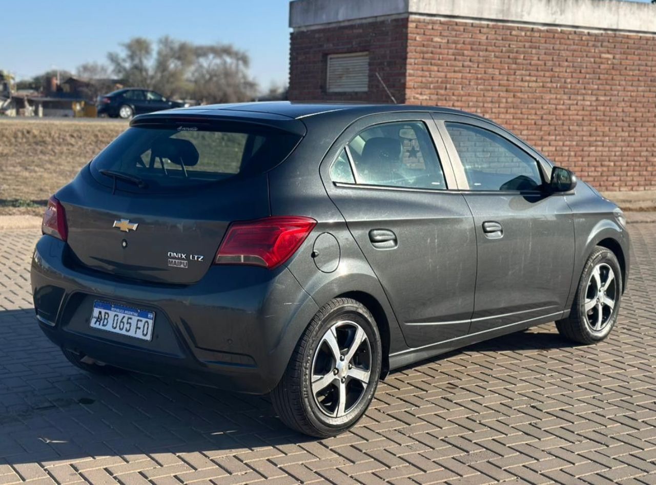 Chevrolet Onix Usado en Córdoba, deRuedas