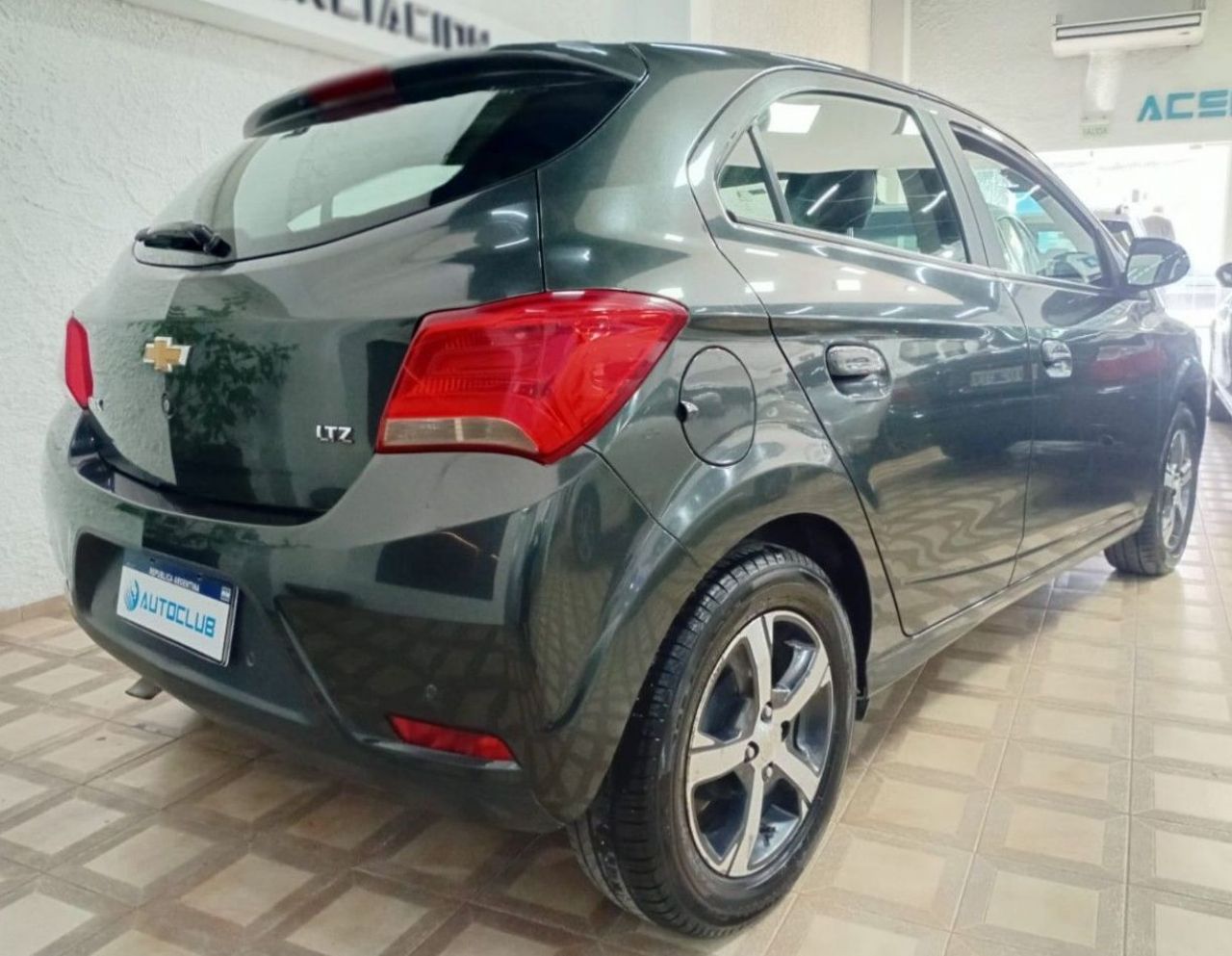 Chevrolet Onix Usado Financiado en Córdoba, deRuedas