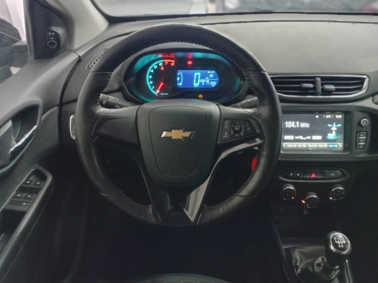 Chevrolet Onix Usado Financiado en Córdoba, deRuedas