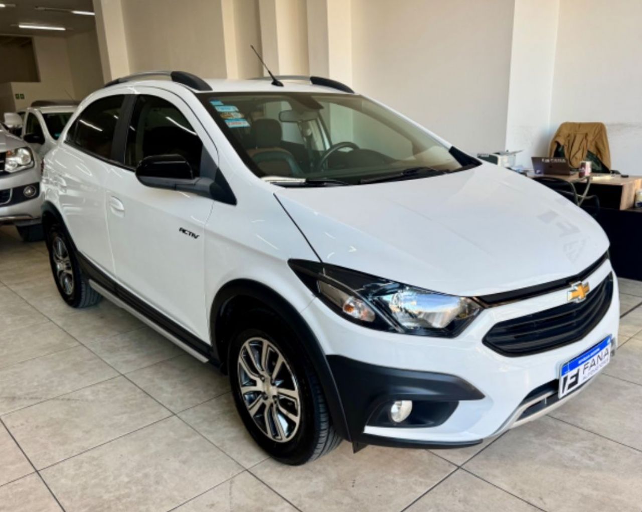 Chevrolet Onix Usado Financiado en Mendoza, deRuedas