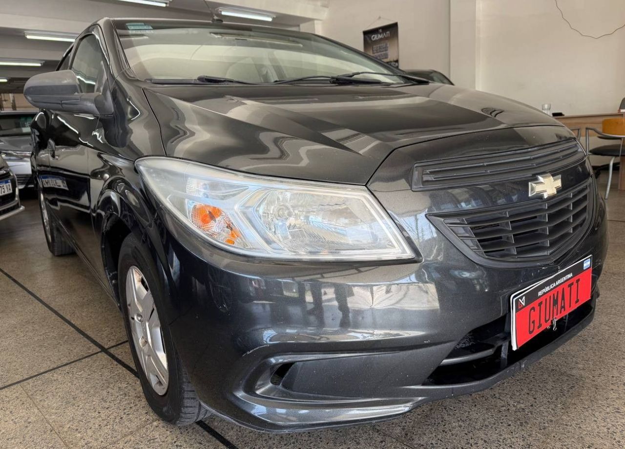 Chevrolet Onix Usado Financiado en Mendoza, deRuedas