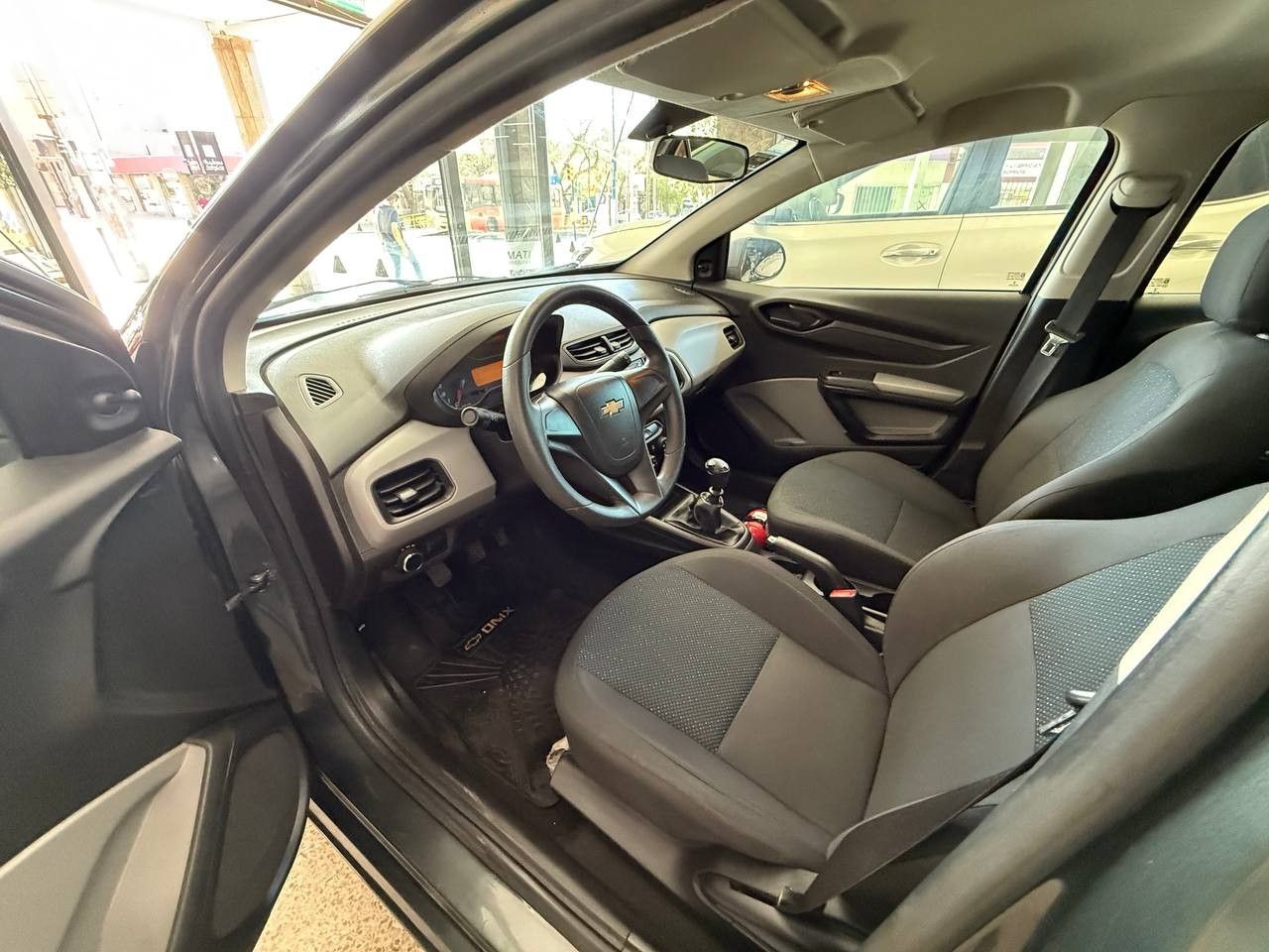 Chevrolet Onix Usado Financiado en Mendoza, deRuedas