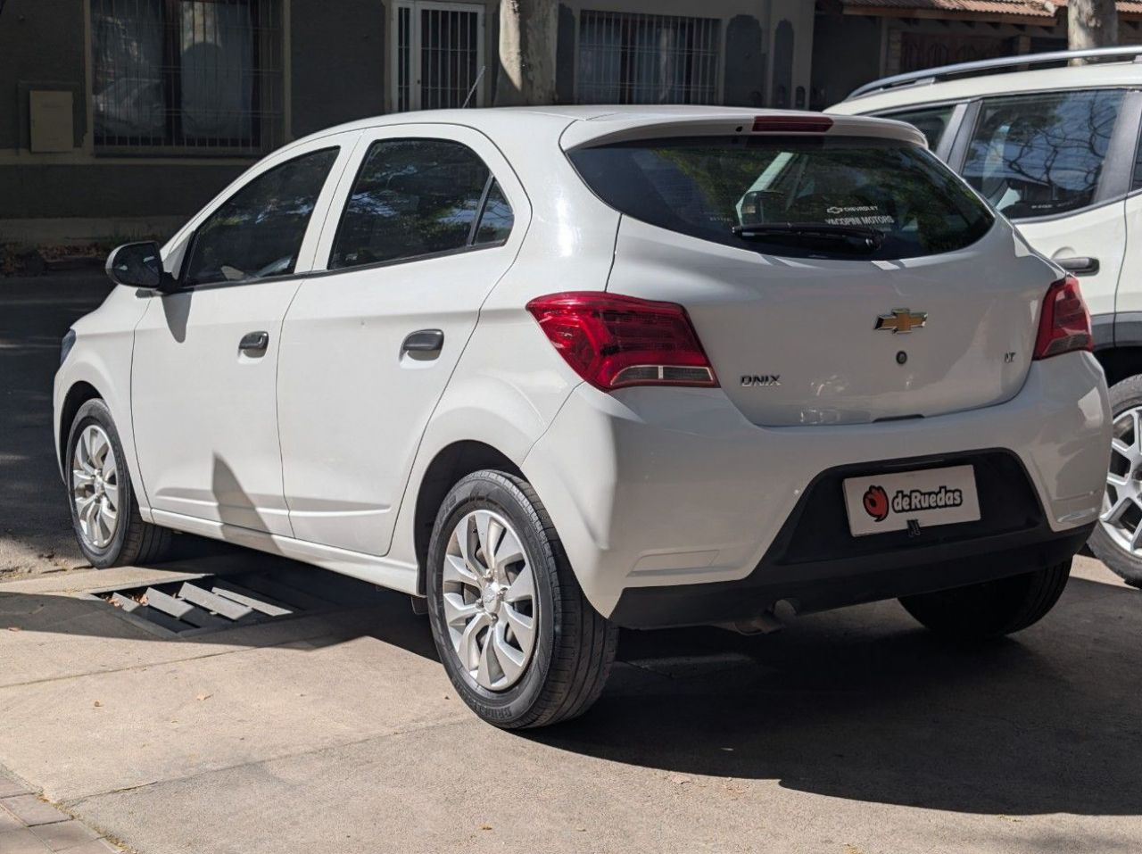 Chevrolet Onix Usado Financiado en Mendoza, deRuedas